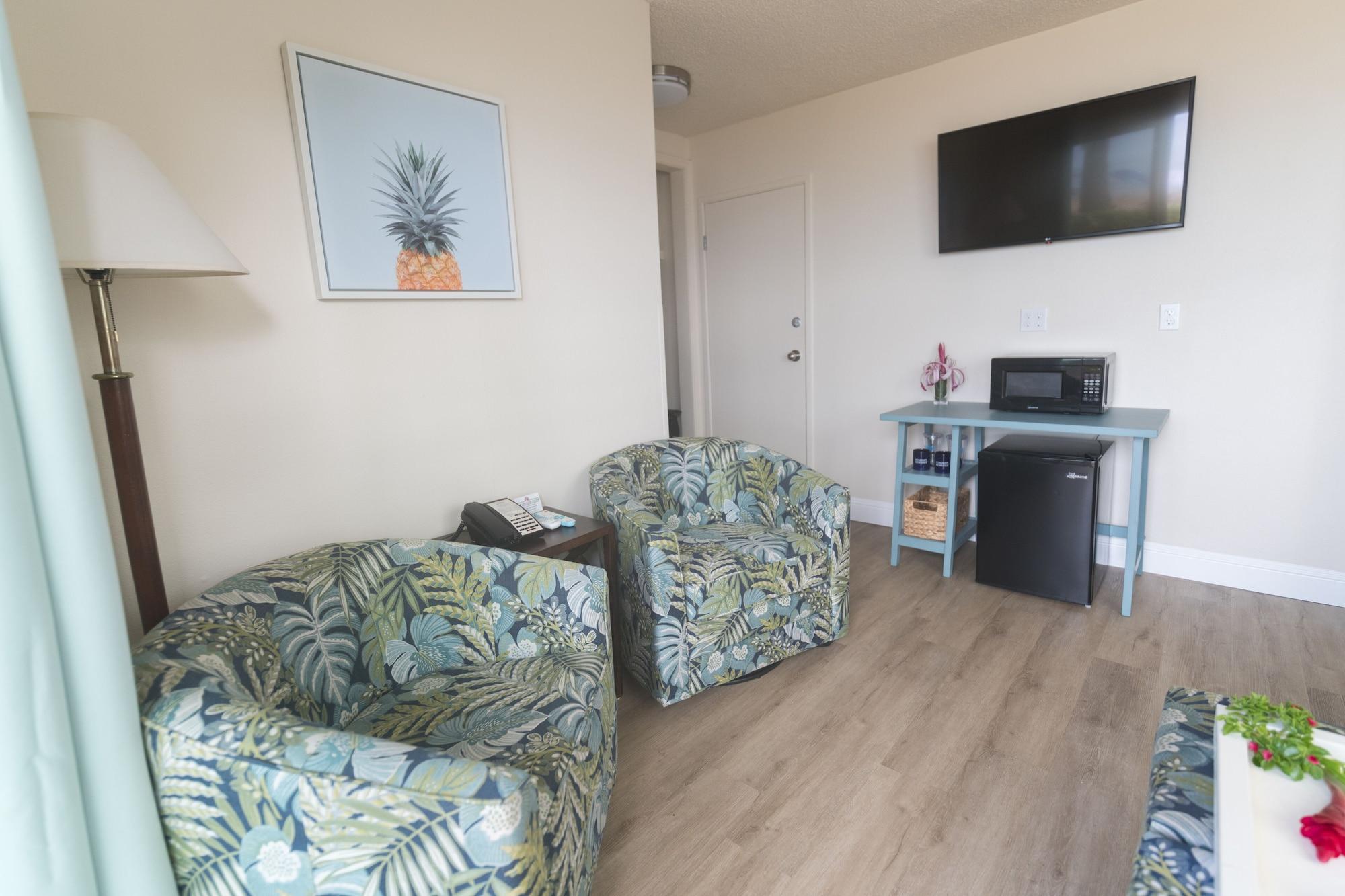 Days Inn By Wyndham Maui Oceanfront Уайлеа Екстериор снимка