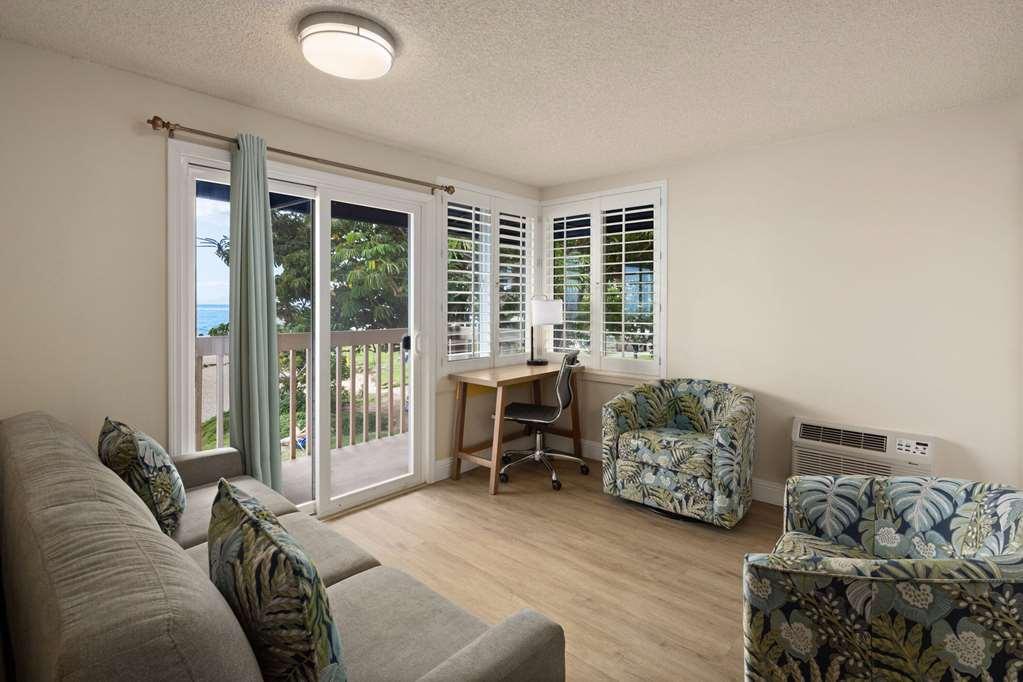 Days Inn By Wyndham Maui Oceanfront Уайлеа Стая снимка